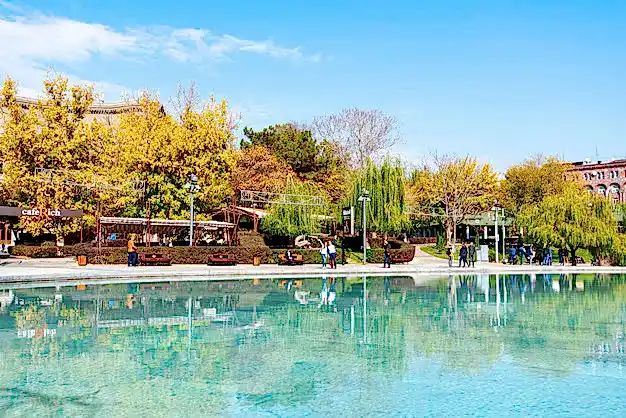 Halka açık havuzlar